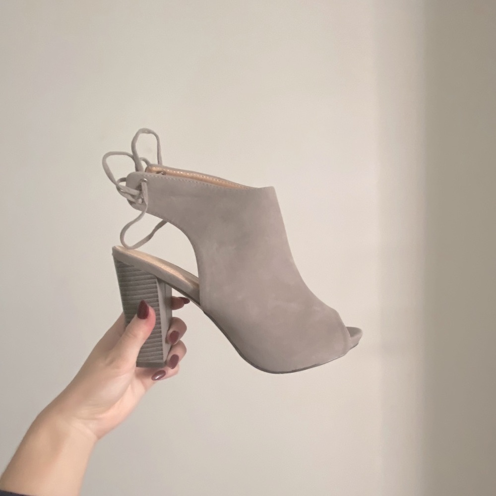 Chase+Chloe open toe gray bootie